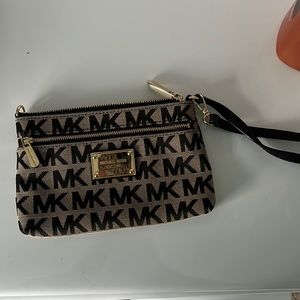 Michael Kors wristlet